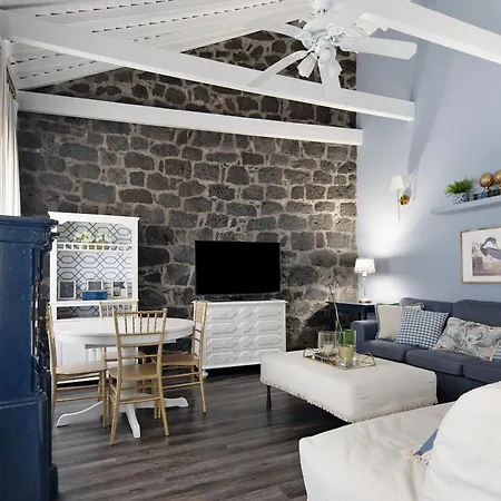 Pico Boutique House