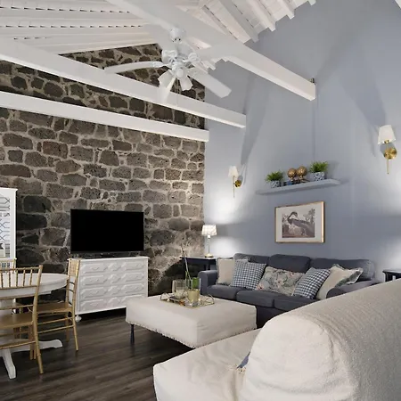 Pico Boutique House Дом отдыха *